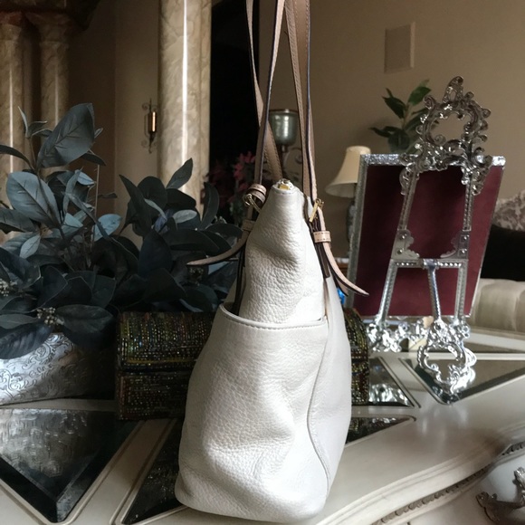 Michael Kors purse - Picture 4 of 5